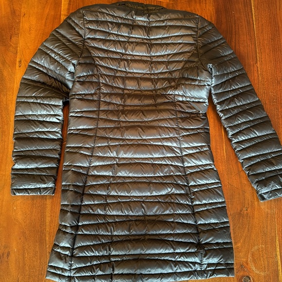 Patagonia W’s Fiona Parka Down Jacket Small - Picture 6 of 6